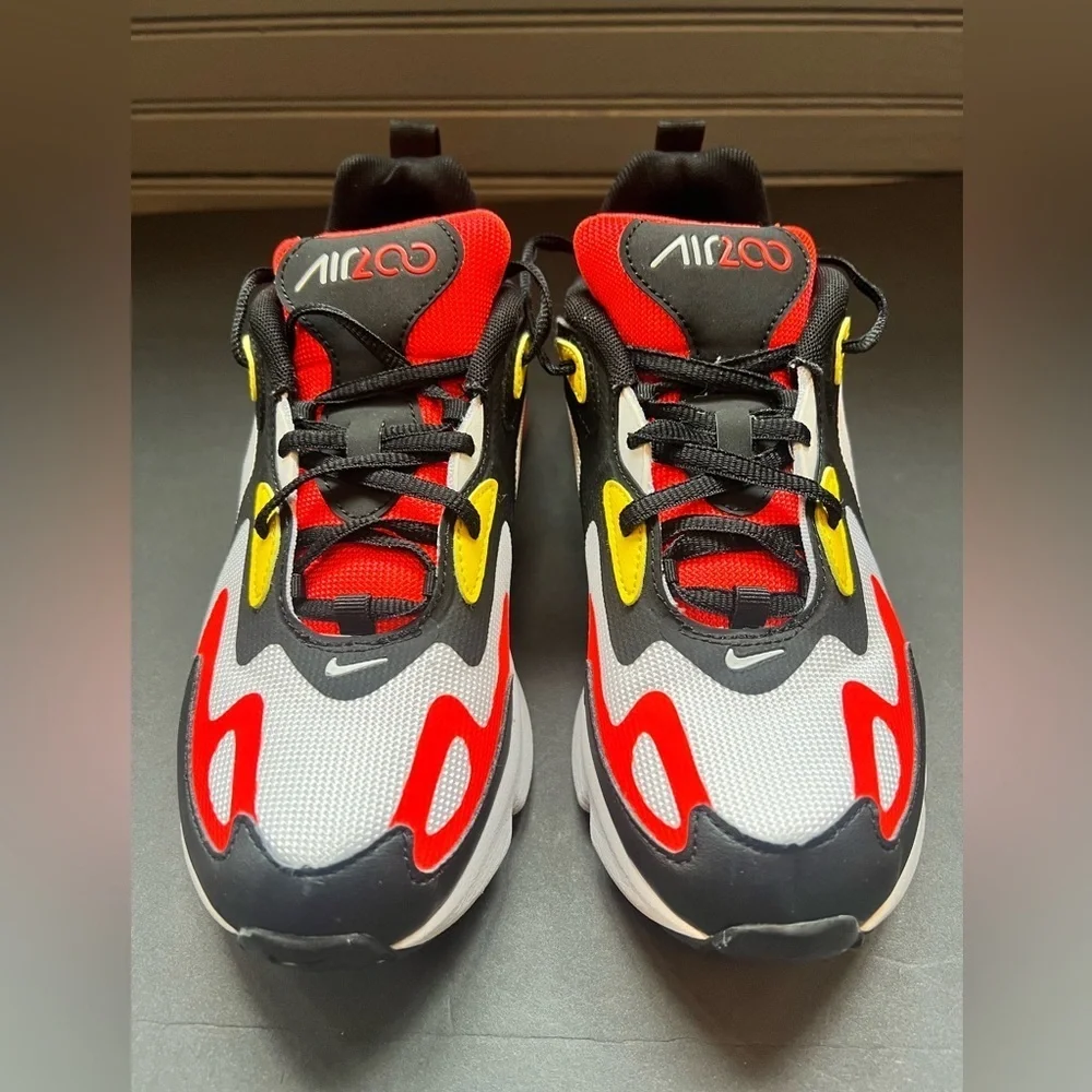 Nike Air Max 200 Low Size 5Y (GS) Kids Athletic Shoes